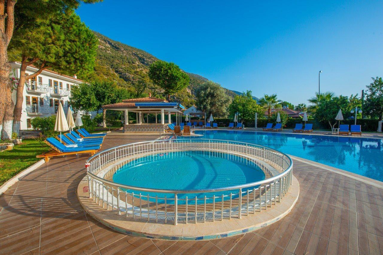אולודניץ White Hotel מראה חיצוני תמונה