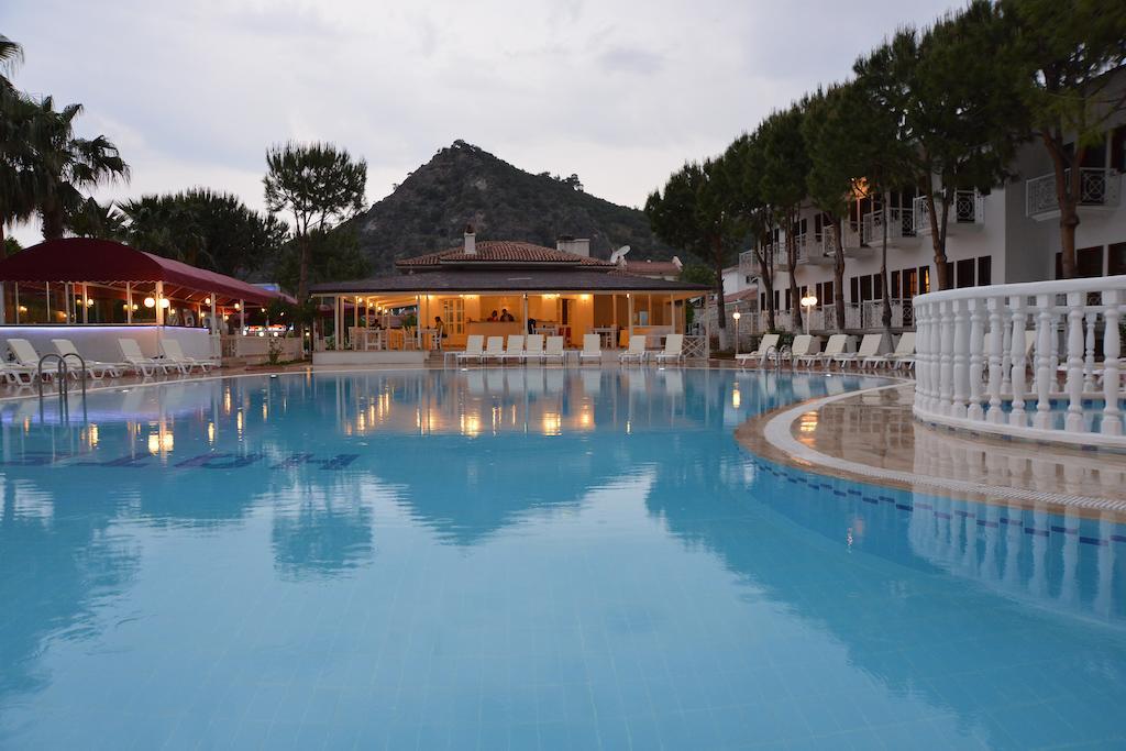 אולודניץ White Hotel מראה חיצוני תמונה