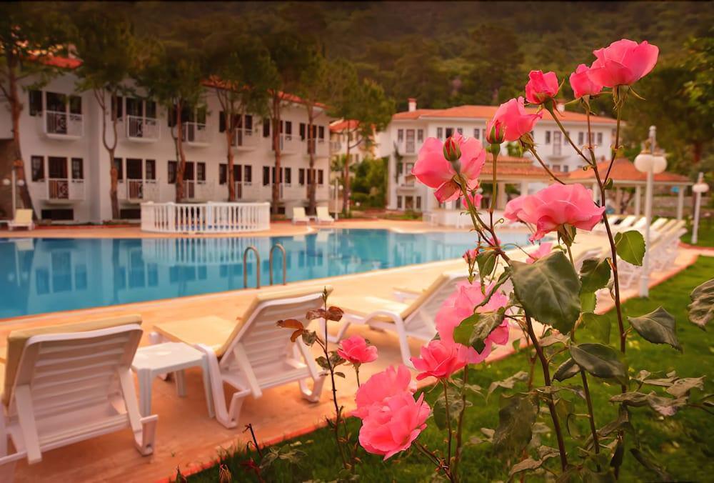 אולודניץ White Hotel מראה חיצוני תמונה